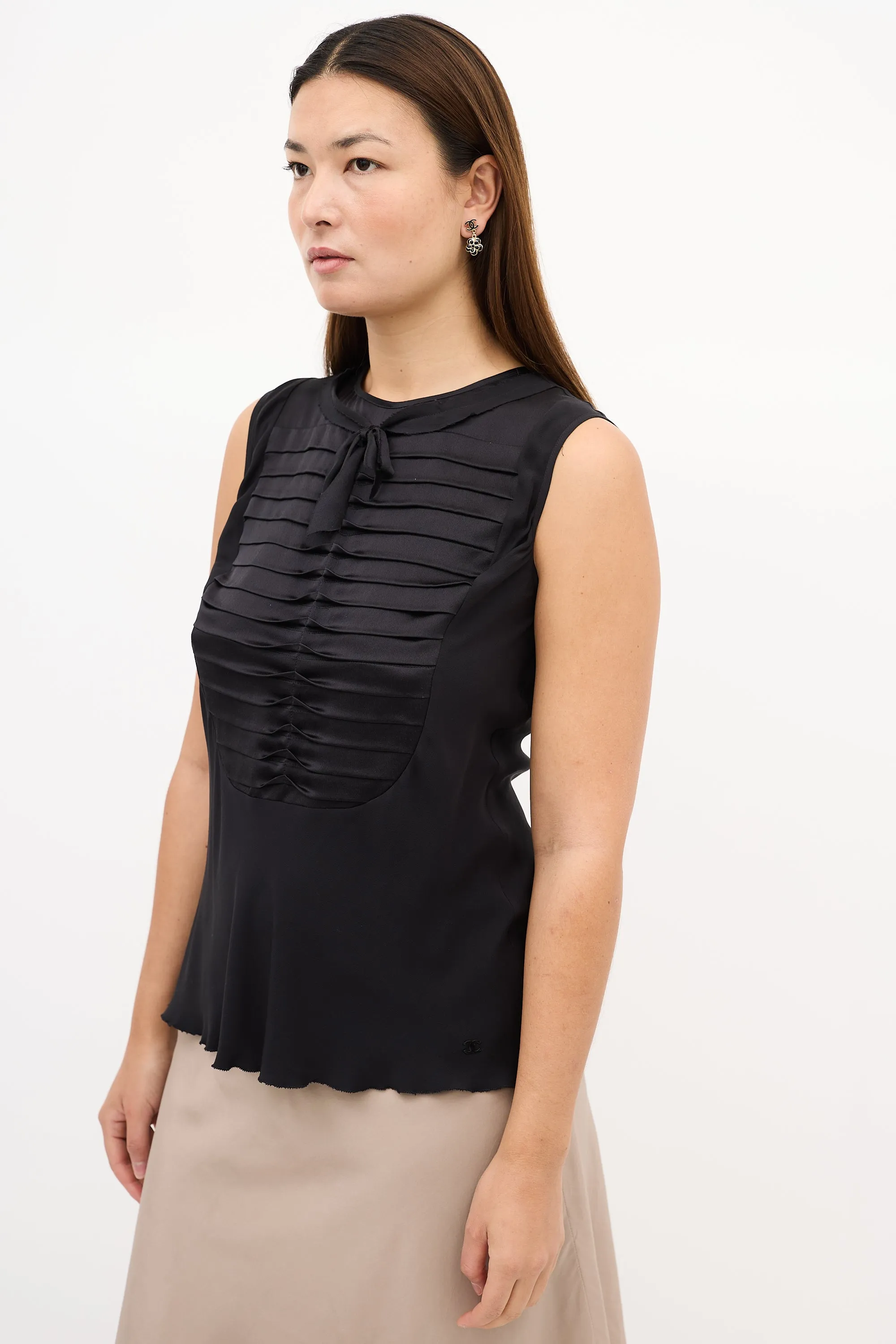 SS 2006 Black Silk Pleated Sleeveless Top